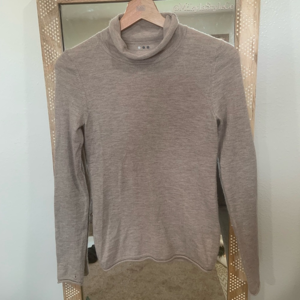 100% cashmere sweater